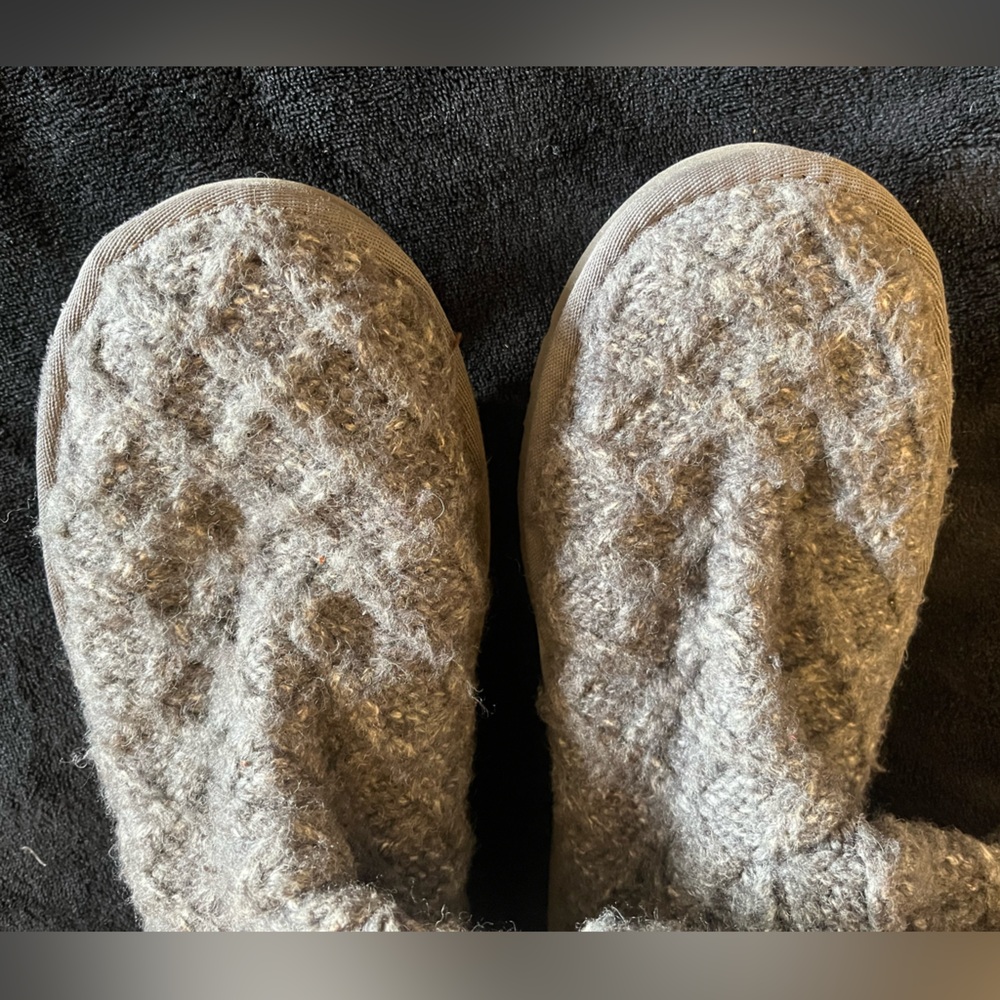 UGG Australia Lattice Cardy Boots - Picture 10 of 16